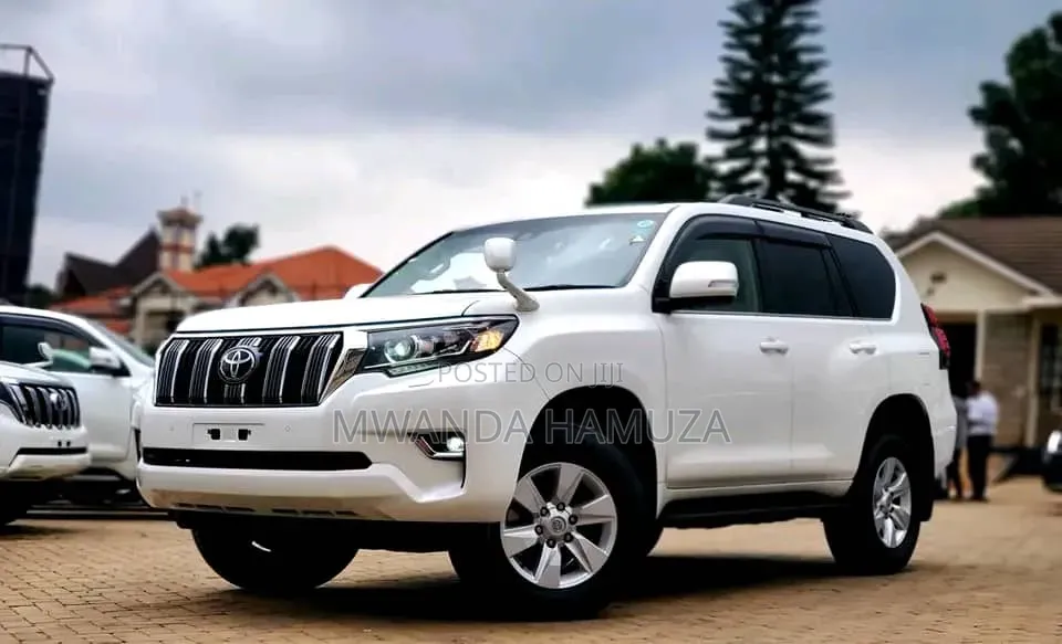 Toyota Land Cruiser Prado 2018 White
