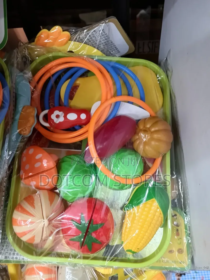 15-Piece Fruit Vegetable Cutting Toy Set