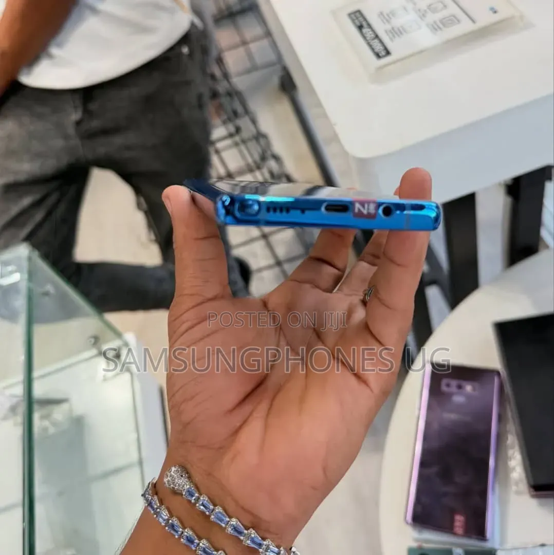 New Samsung Galaxy Note 8 64 GB Black