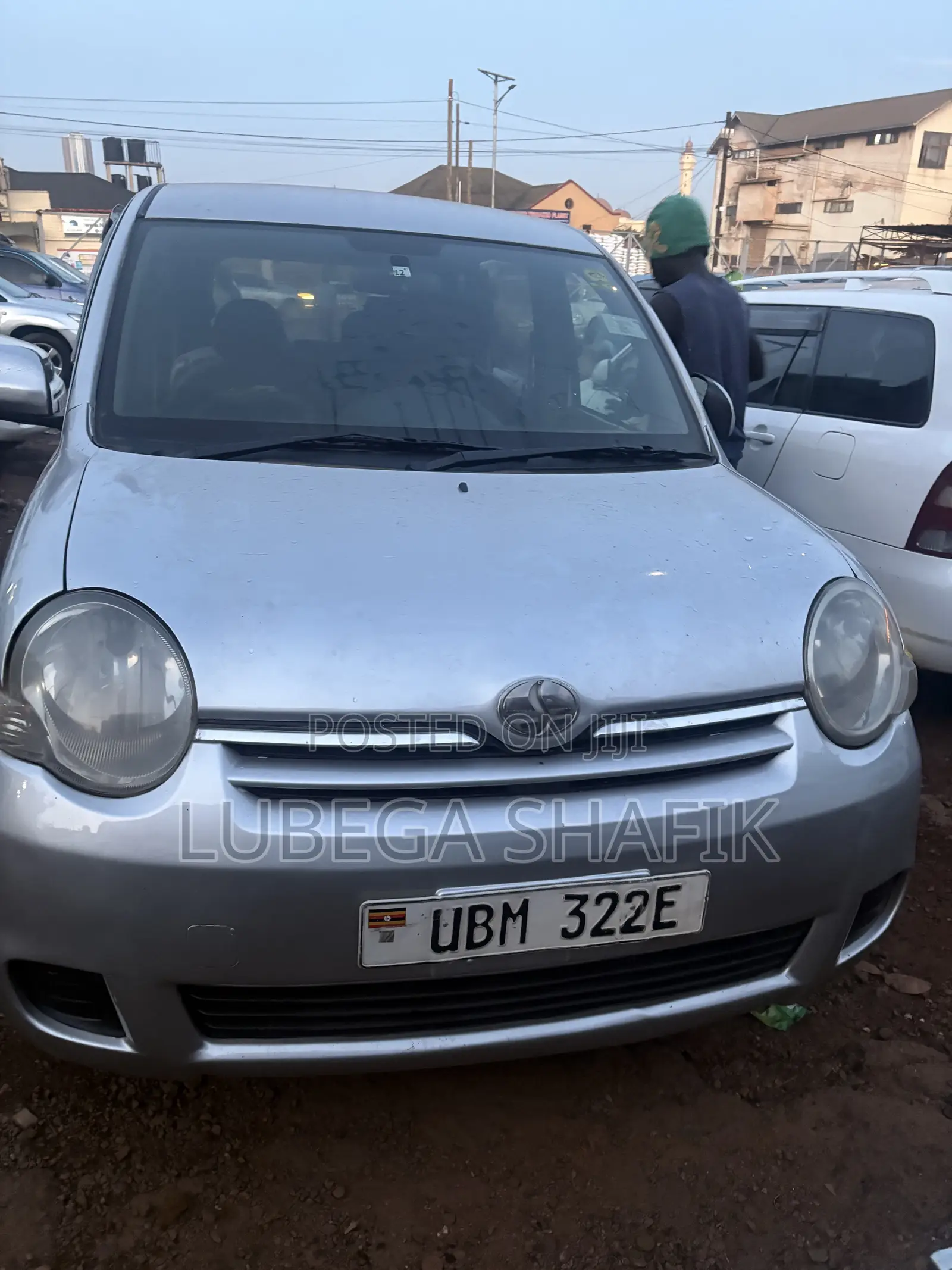 Toyota Sienta 2008 Silver
