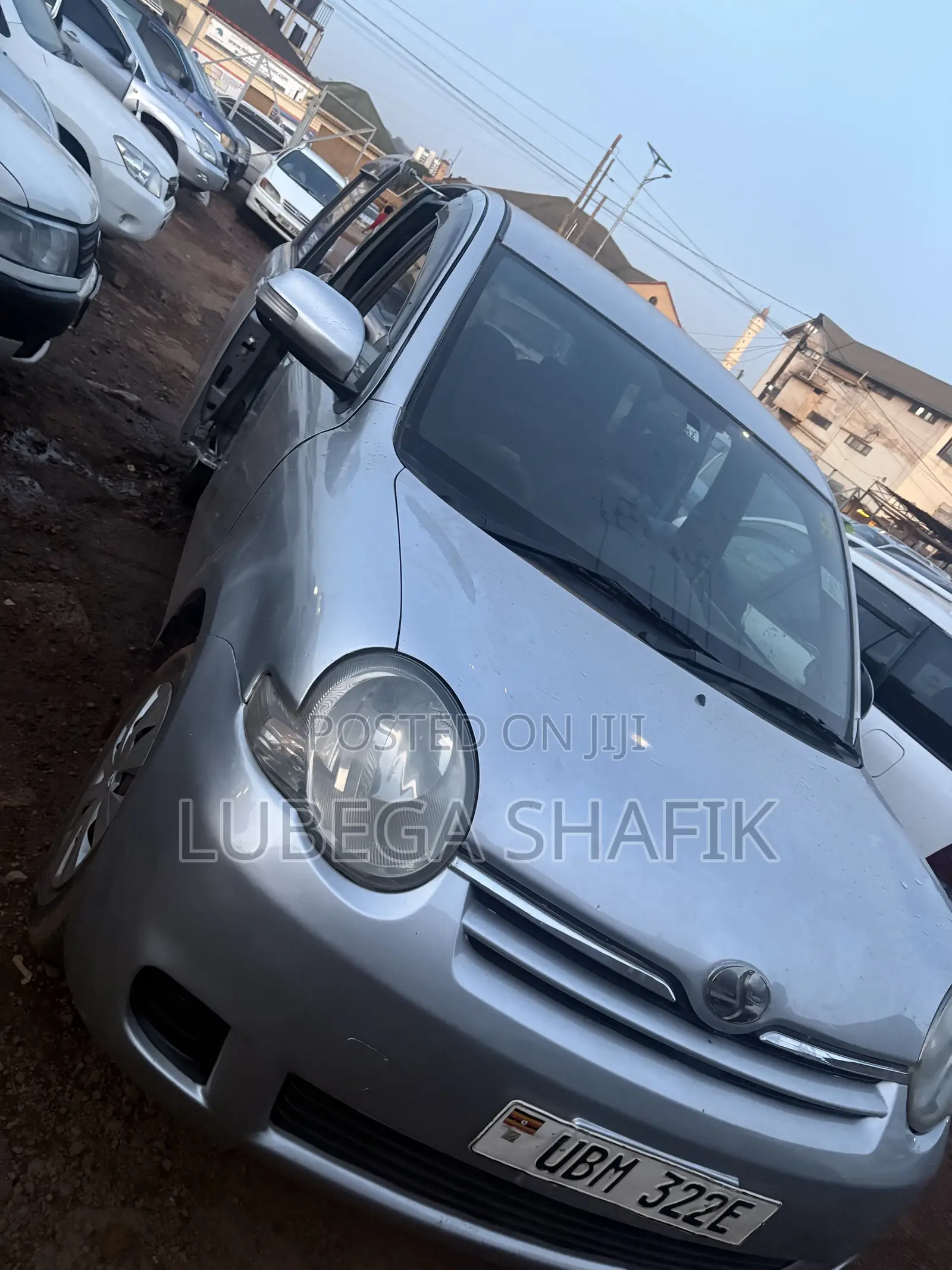 Toyota Sienta 2008 Silver