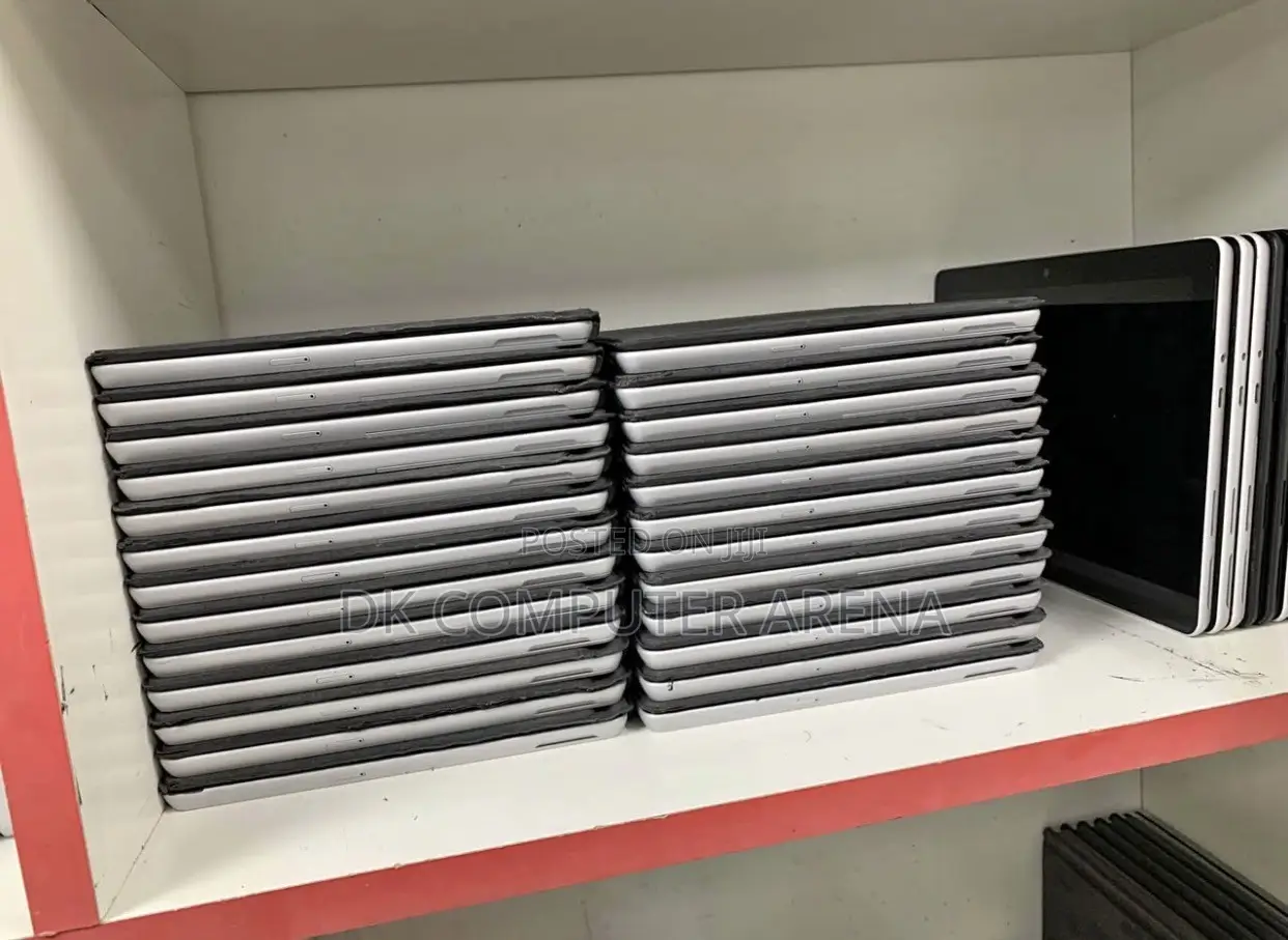 Laptop Microsoft Surface 4GB Intel Atom SSD 128GB
