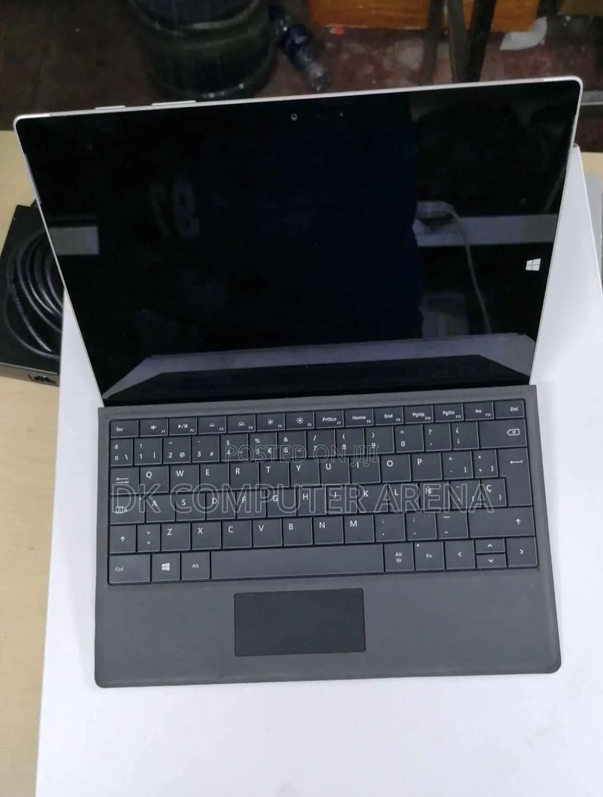 Laptop Microsoft Surface 4GB Intel Atom SSD 128GB