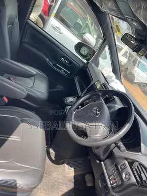Toyota Noah 2017 White