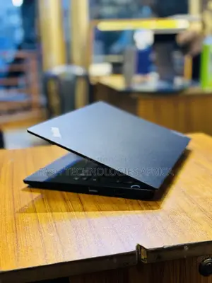 New Laptop Lenovo ThinkPad E14 Gen 4 16GB Intel Core i7 SSD 512GB