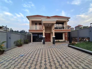 Furnished 5bdrm Villa in Kira for sale