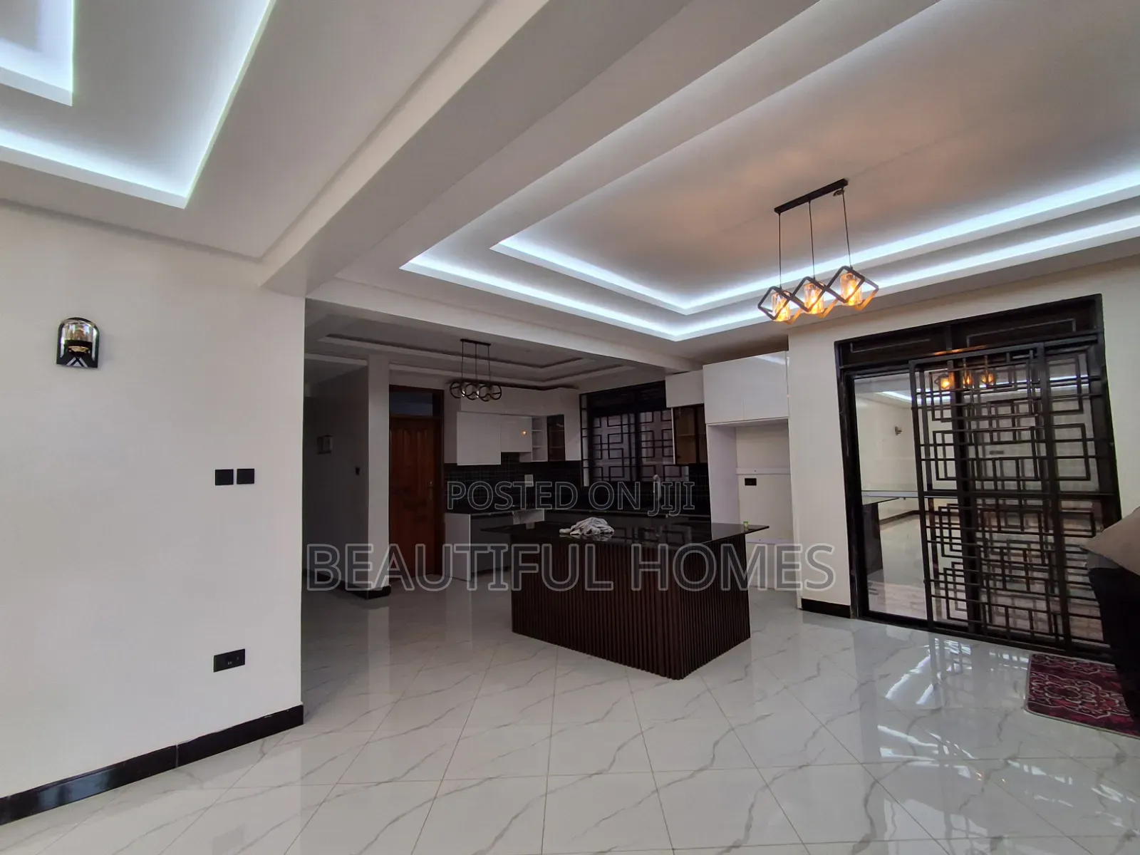 Furnished 5bdrm Villa in Kira for sale