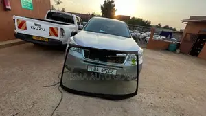 Windscreen and Door Glass Fixing