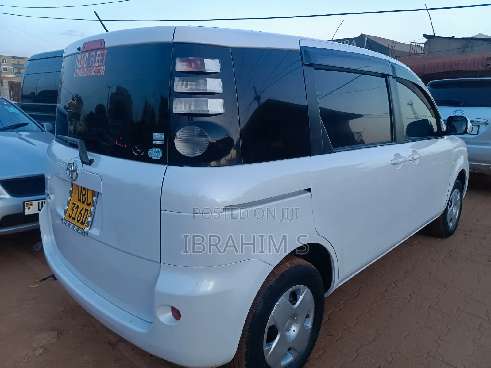 Toyota Sienta 2009 White