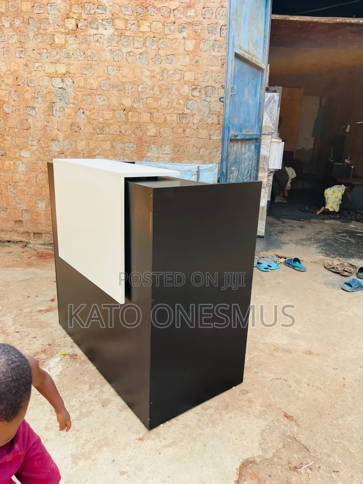 Small Size Reception Desk