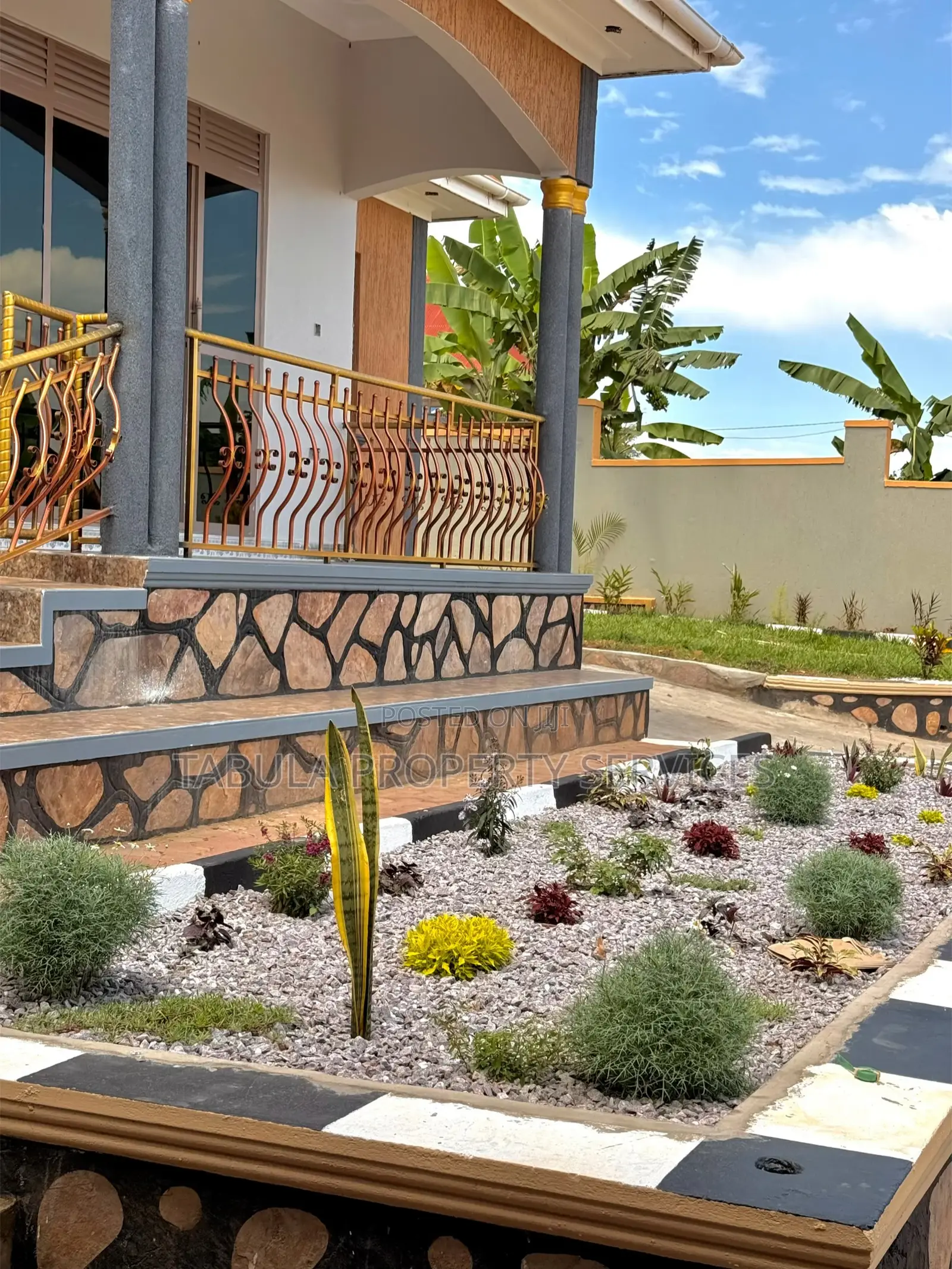 3bdrm House in Sanda Residental, Wakiso / Wakiso for sale