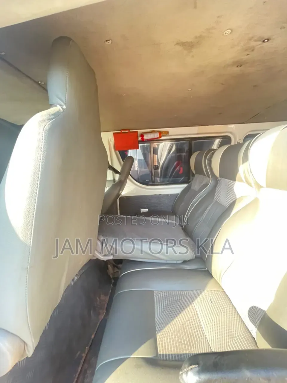 Toyota HiAce 2008 White