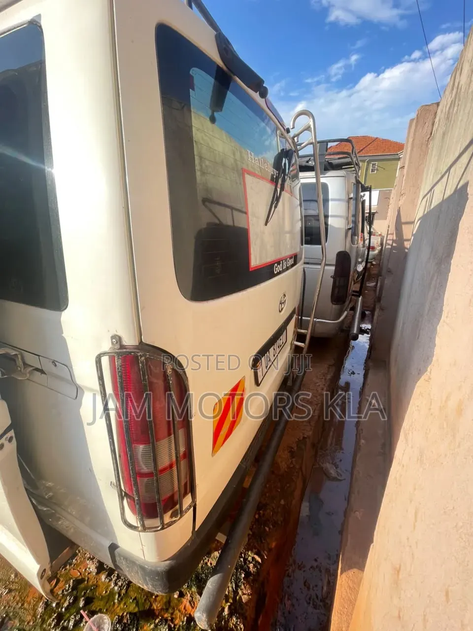 Toyota HiAce 2008 White