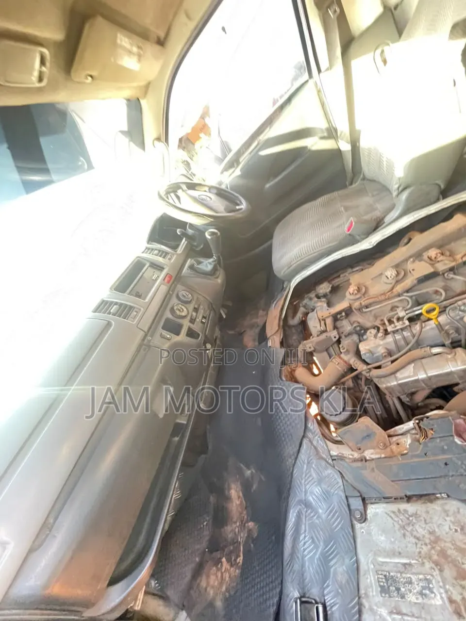 Toyota HiAce 2008 White