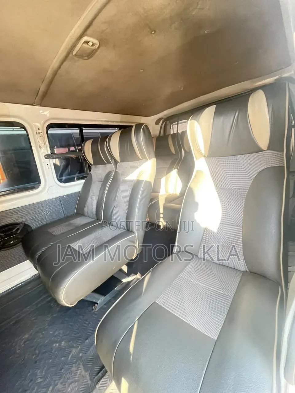 Toyota HiAce 2008 White