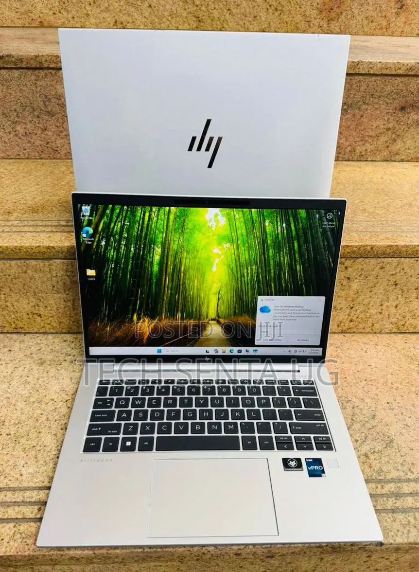 New Laptop HP EliteBook 830 G9 16GB Intel Core i5 SSD 256GB