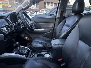 Mitsubishi L200 2018 Black