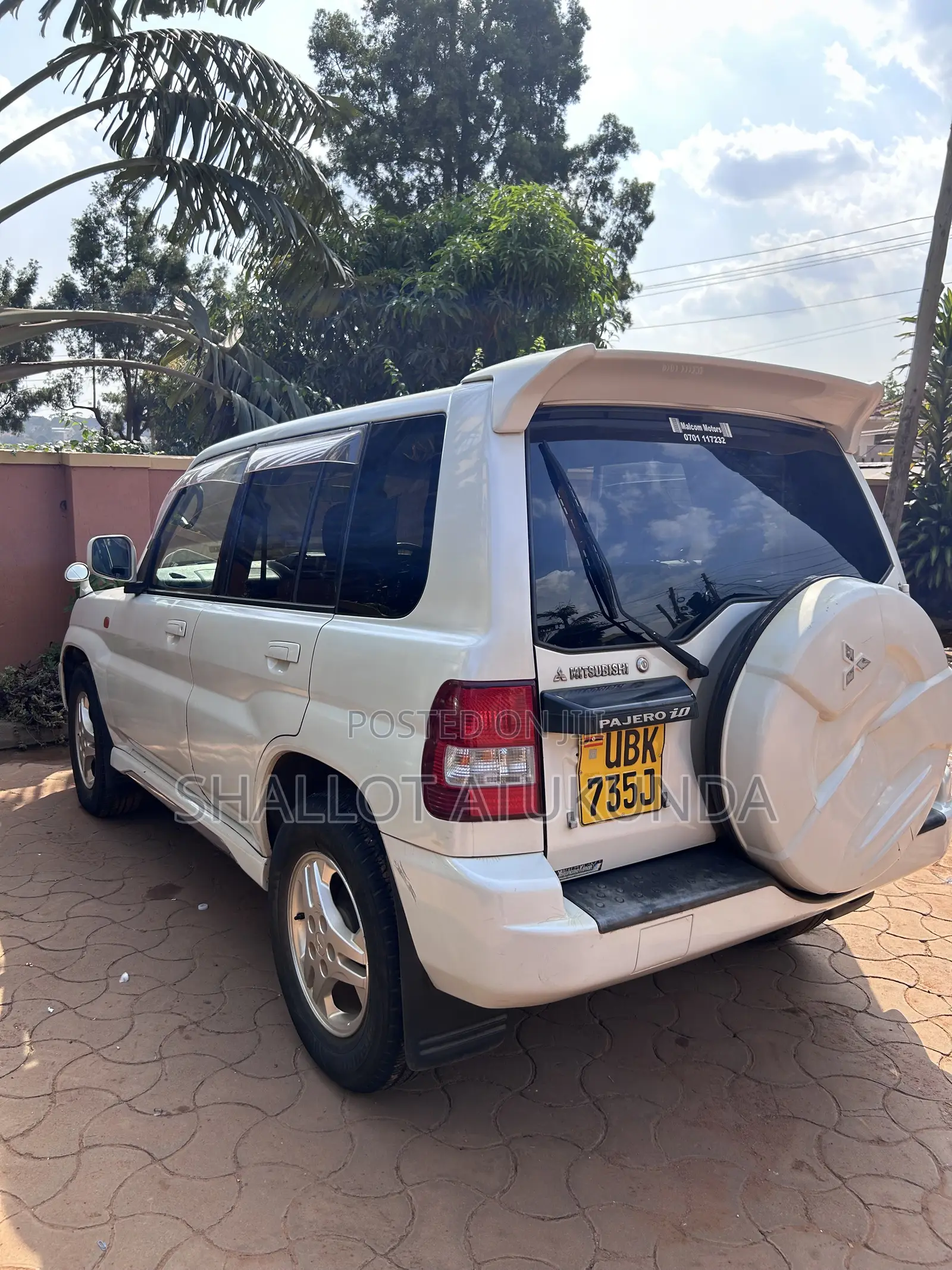Mitsubishi Pajero IO 2004 White