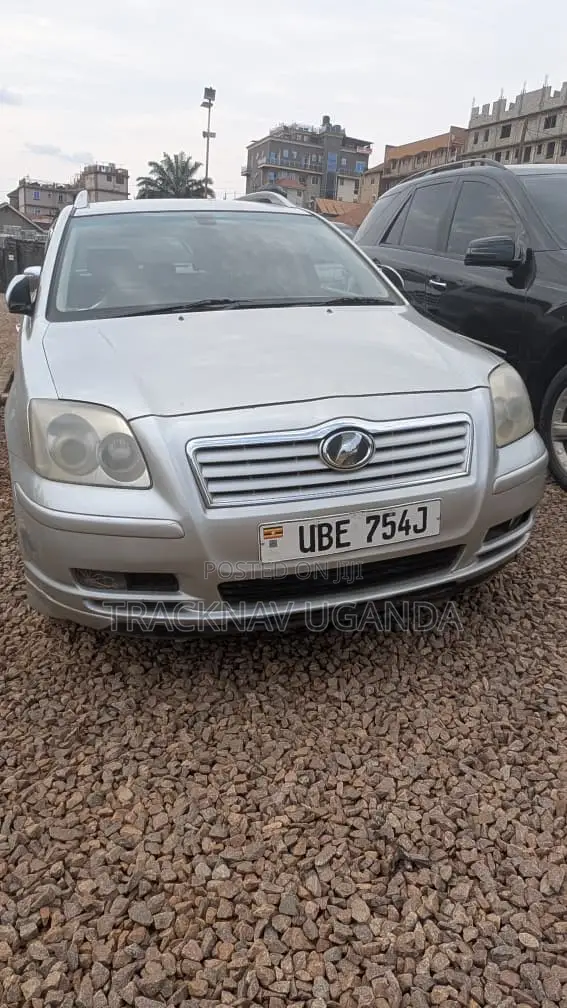 Toyota Avensis 2.4 VVT-i Executive 2006 Silver