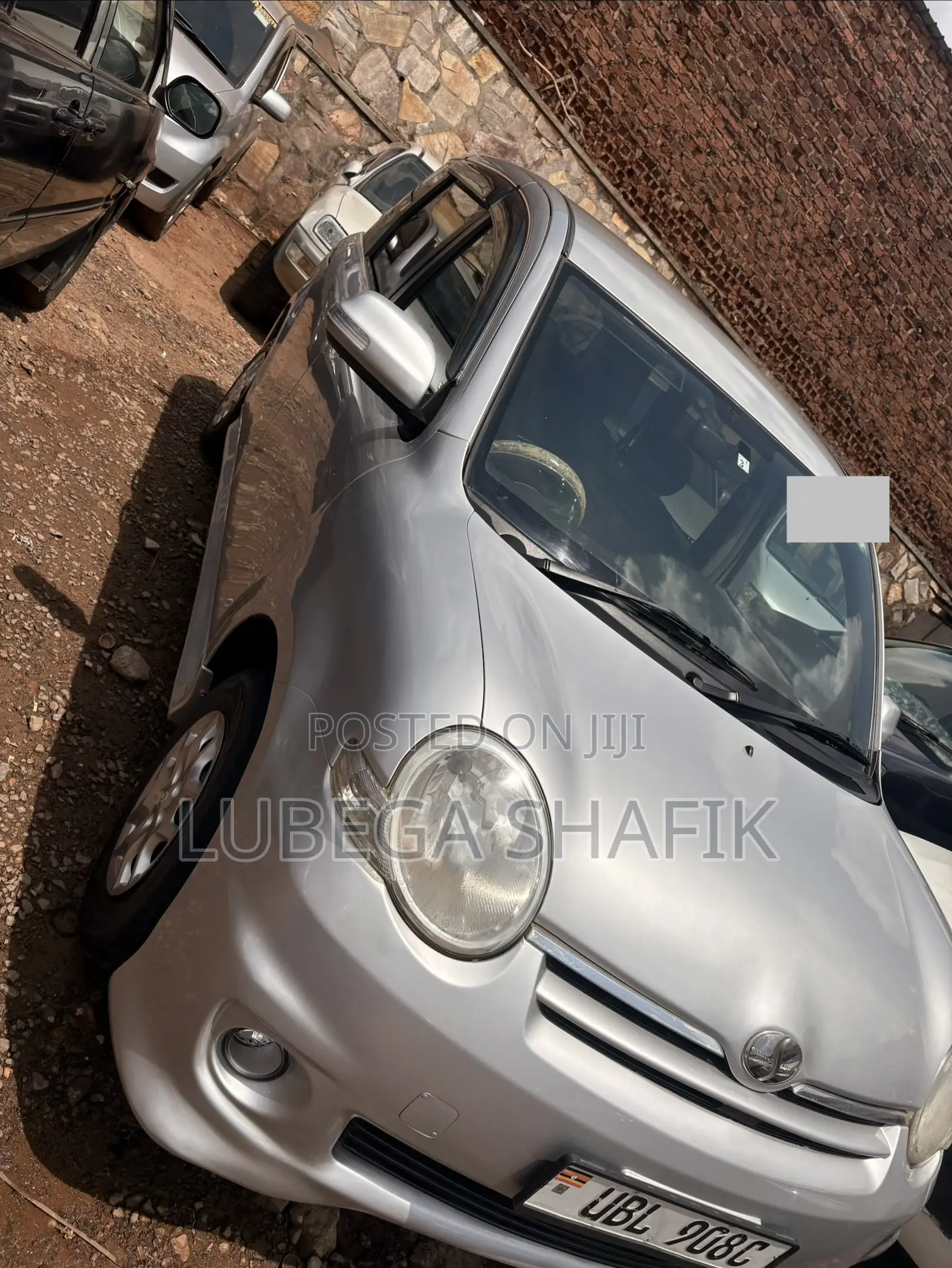 Toyota Sienta 2008