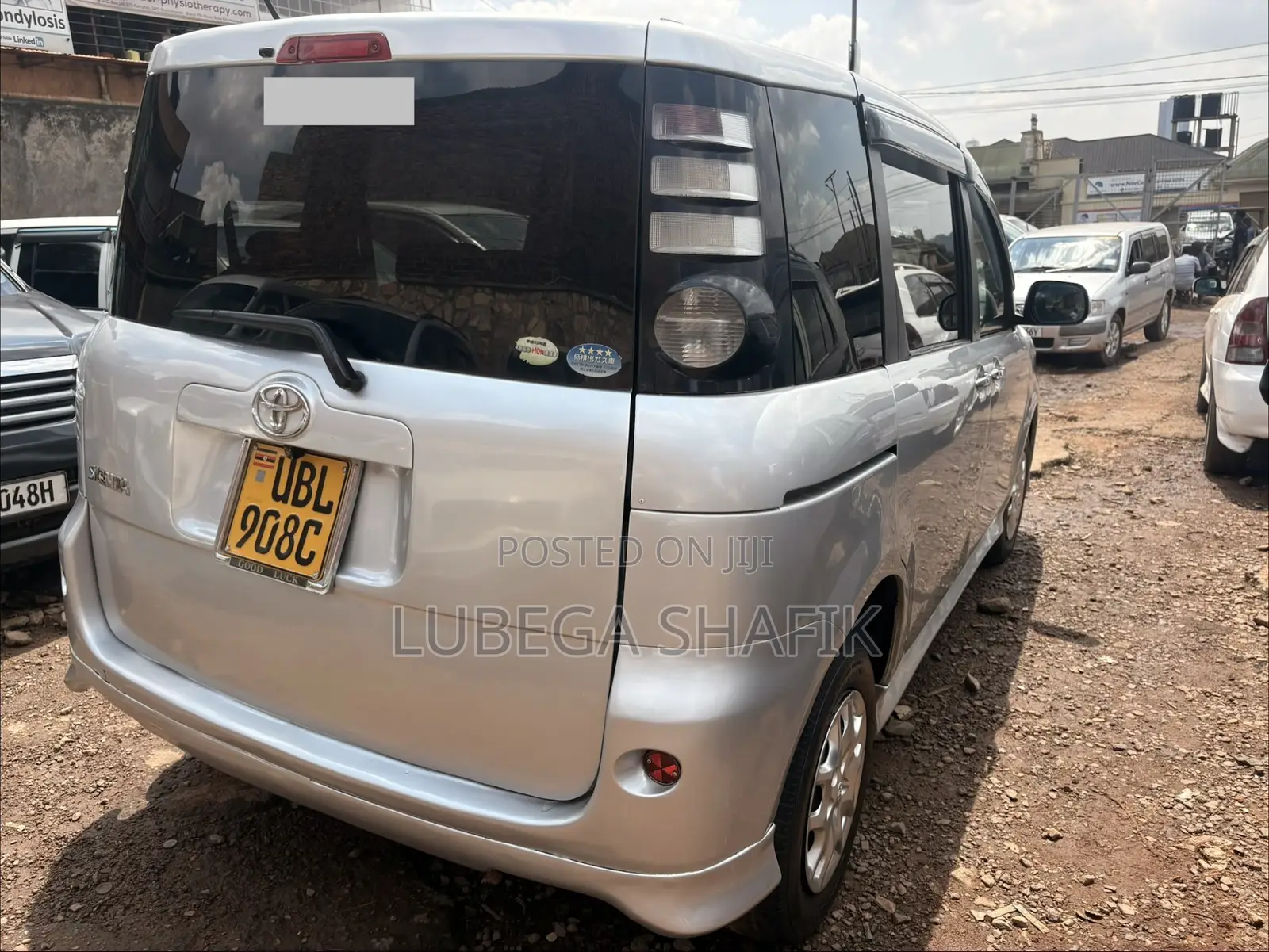 Toyota Sienta 2008