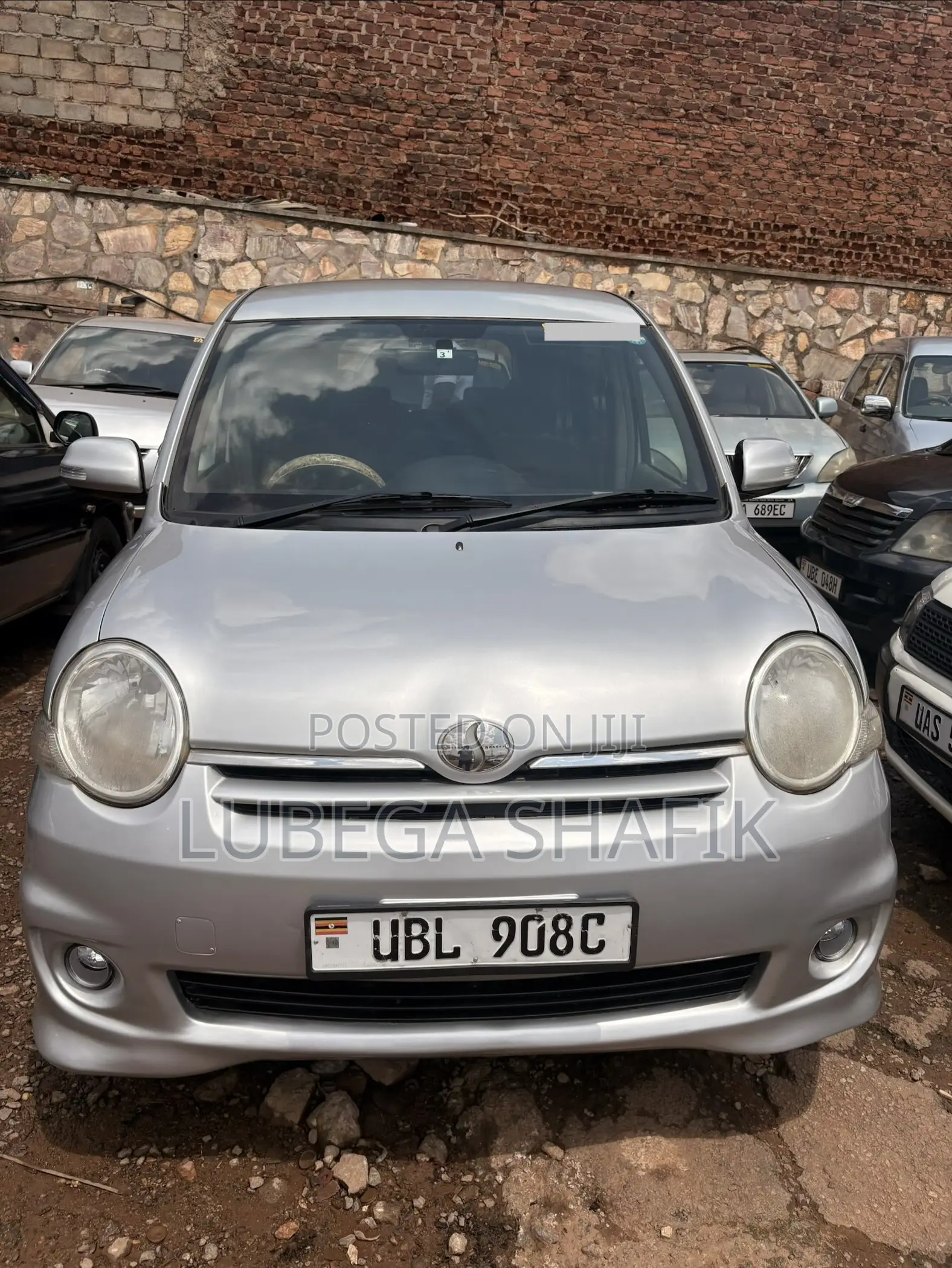 Toyota Sienta 2008