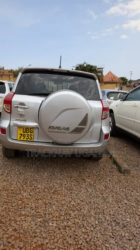 Toyota RAV4 V6 2006 Silver