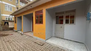 1bdrm House in Kira for rent