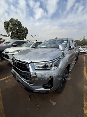 Toyota Hilux 2021 Silver