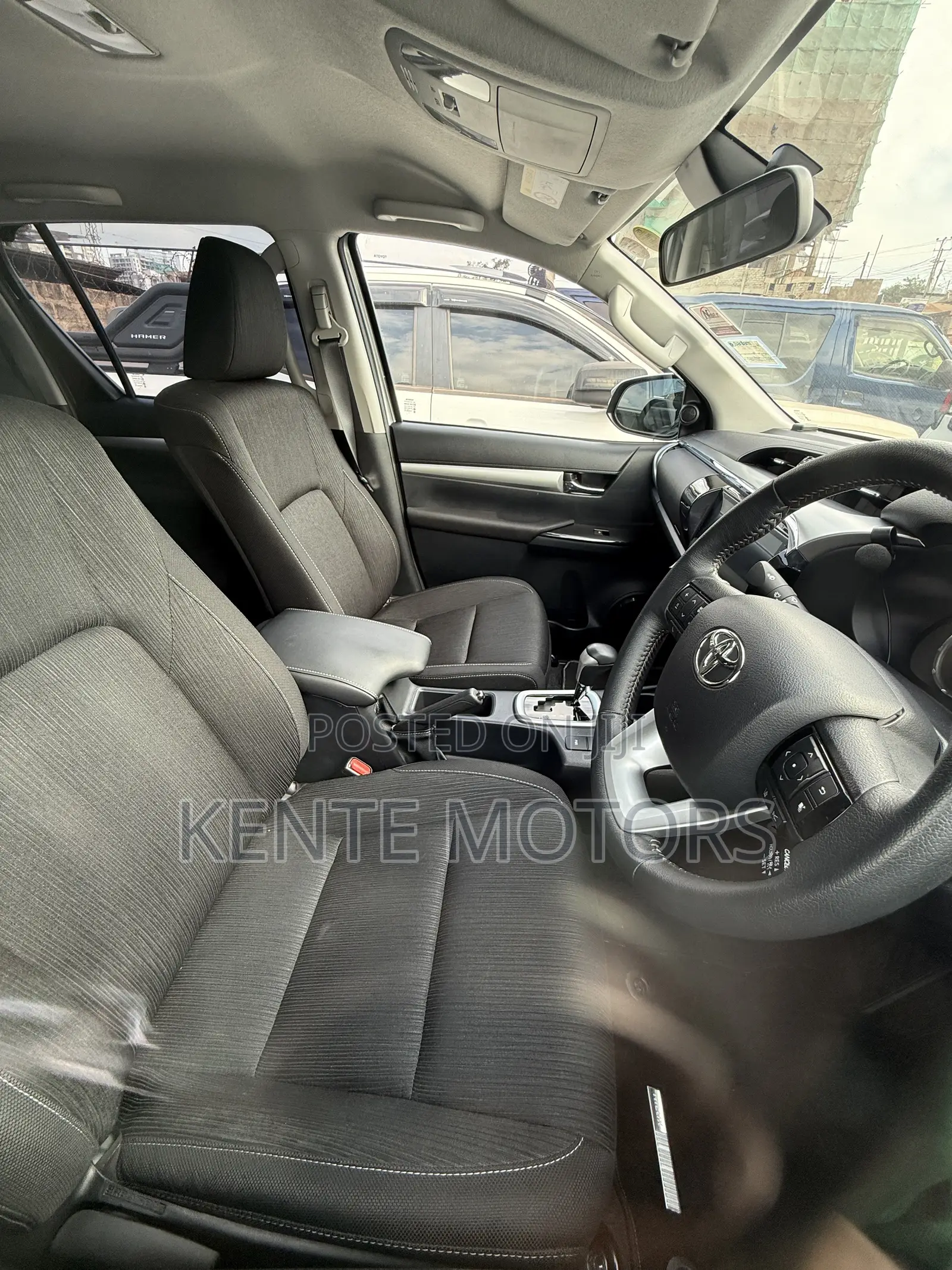 Toyota Hilux 2021 Silver