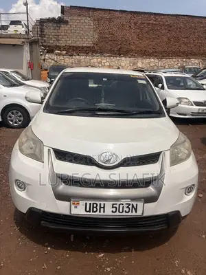 Toyota IST 2008 White