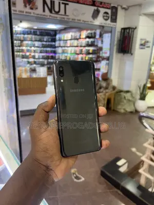 Samsung Galaxy A20 32 GB Black