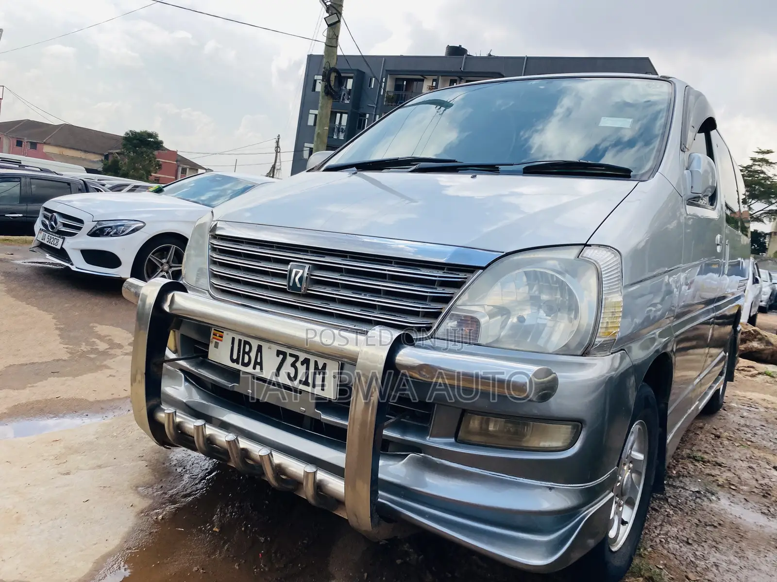 Toyota HiAce 2001 Silver
