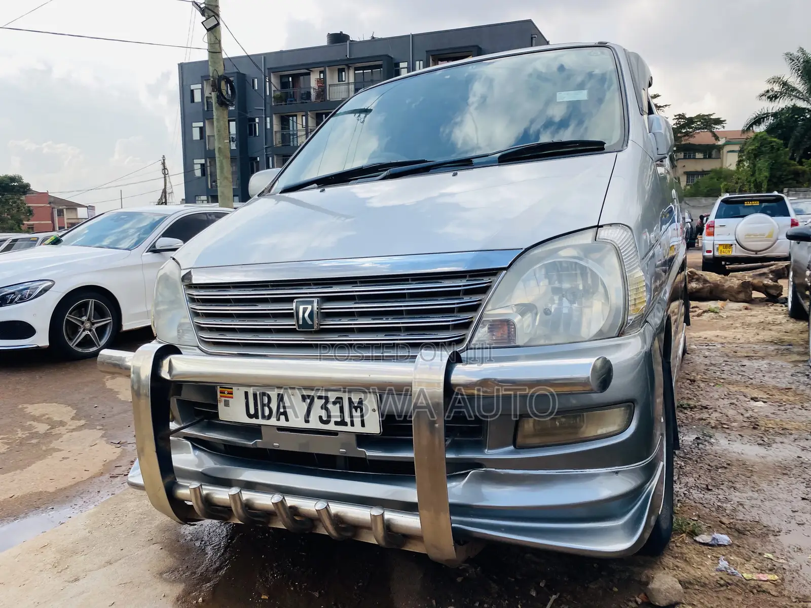 Toyota HiAce 2001 Silver