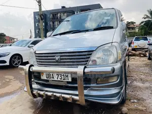 Toyota HiAce 2001 Silver