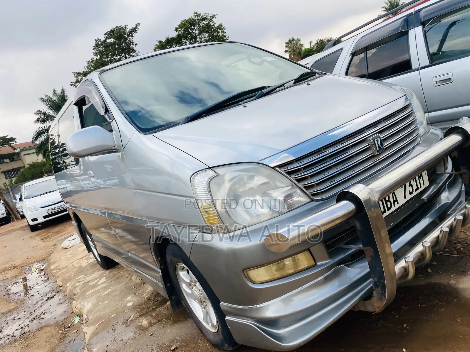 Toyota HiAce 2001 Silver