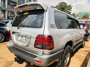 Toyota Land Cruiser 90 2001 Silver