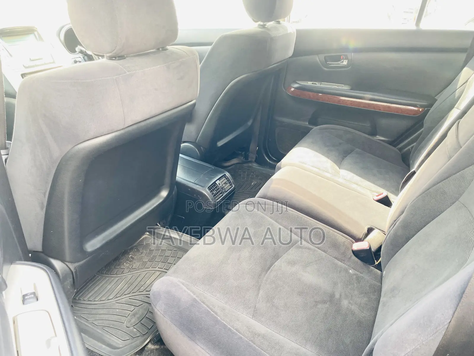 Toyota Harrier 2010
