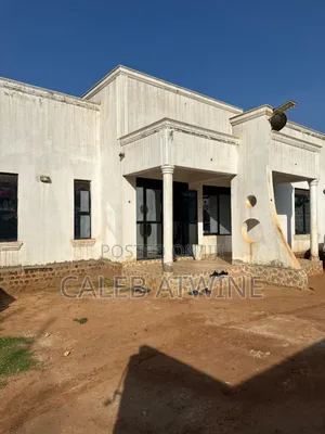 4bdrm Bungalow in Kiti Estate, Central Division for sale