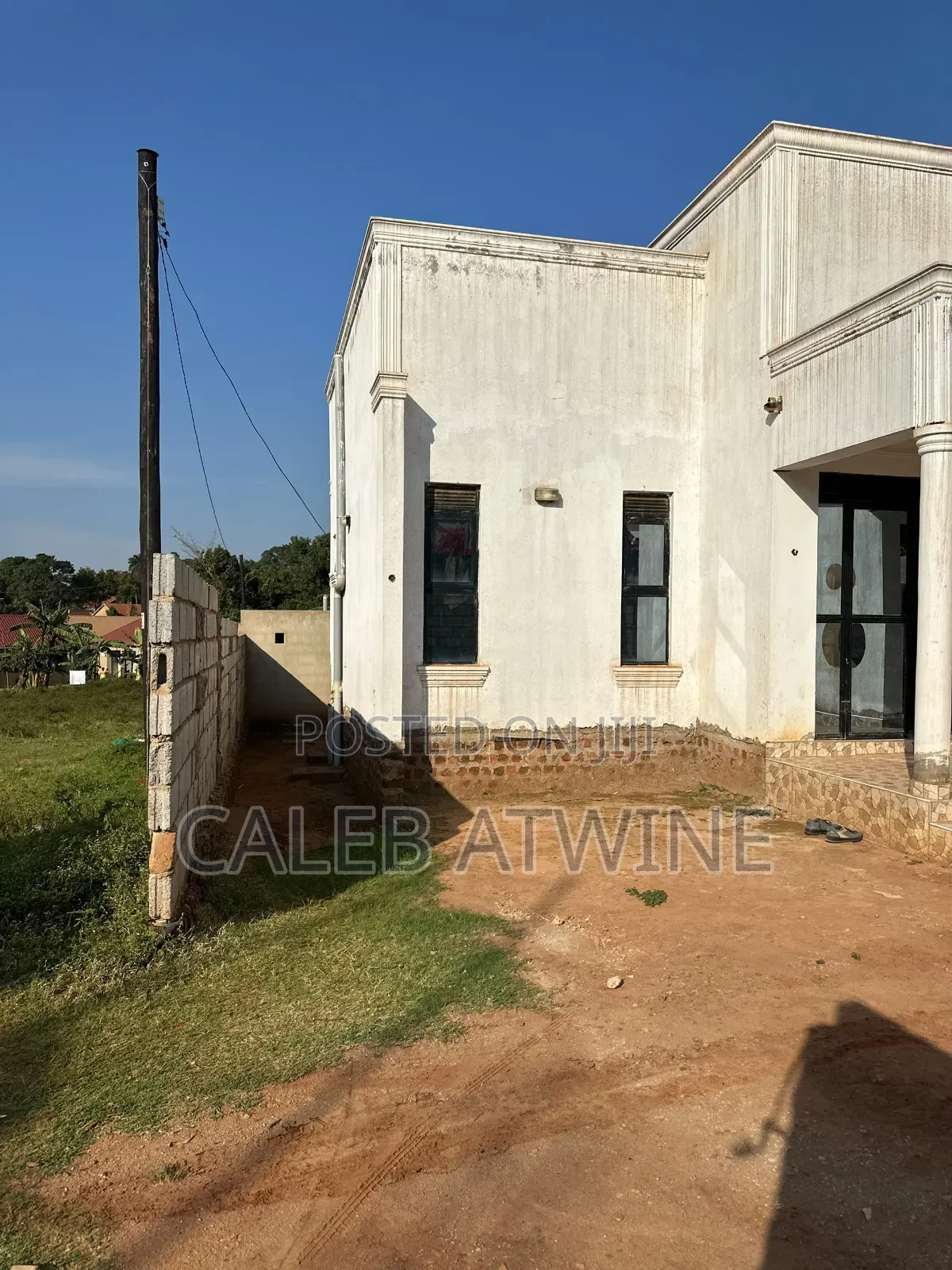 4bdrm Bungalow in Kiti Estate, Central Division for sale