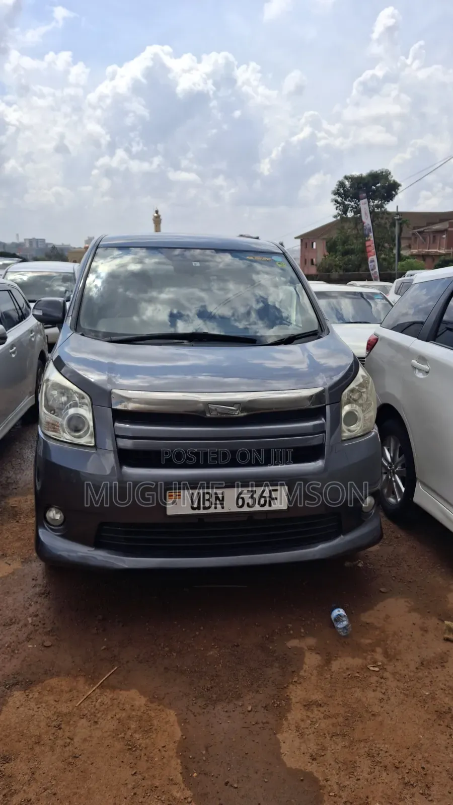 Toyota Noah 2010 Gray