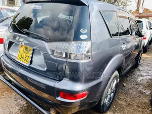 Mitsubishi Outlander 2.4 2009 Gray