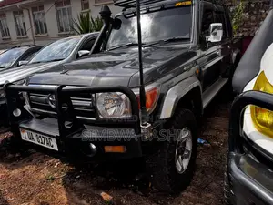 Toyota Land Cruiser 2017 Gray