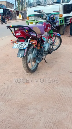 Bajaj CT 125X 2018 Red
