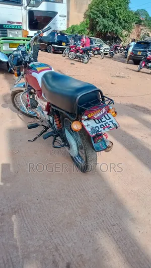 Bajaj Boxer 100 2018 Red