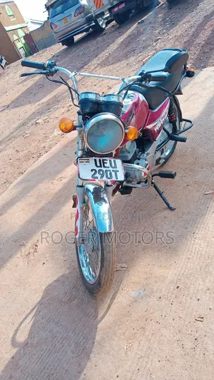 Bajaj Boxer 100 2018 Red