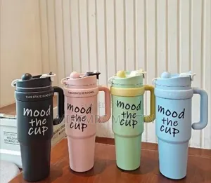 Insulated Travel Mug / Tumbler With Handle and Straw Lid