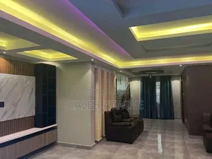 5bdrm Mansion in Nangabo Bamba Estate, Central Division for sale