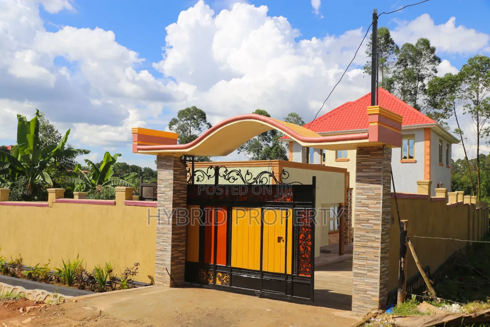 4bdrm Penthouse in Senge~Wakiso Along for sale