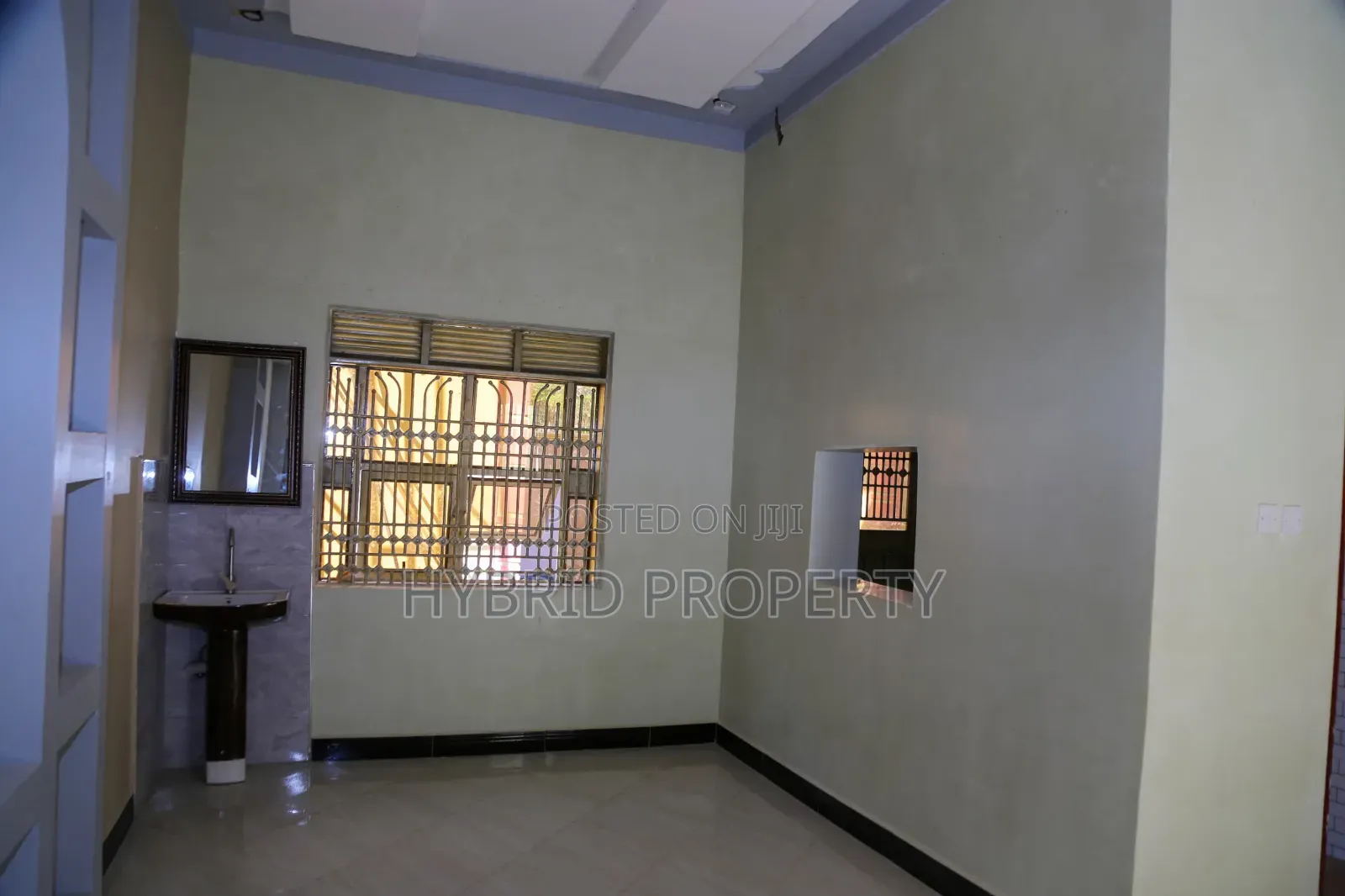 4bdrm Penthouse in Senge~Wakiso Along for sale